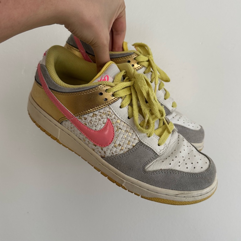 Nike 6.0 Dunk Pink Metallic Gold